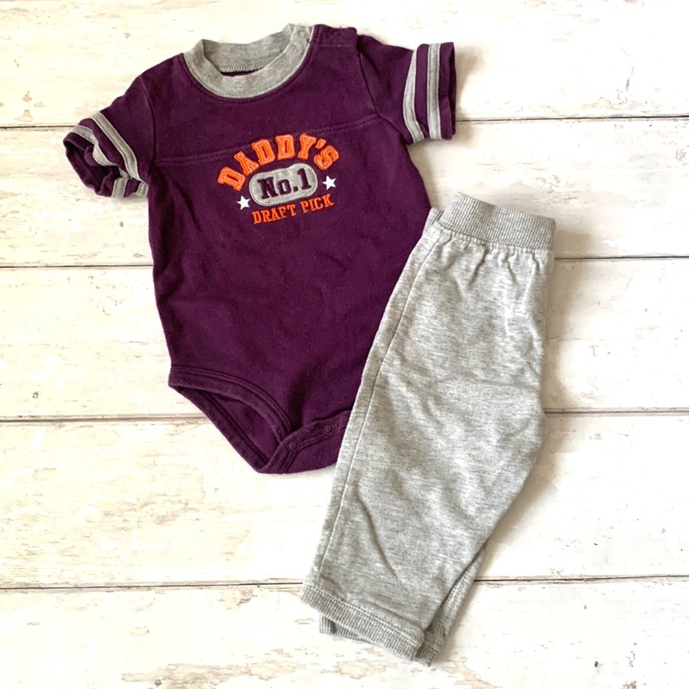 Carters 6m Baby Boy Football Outfit Daddy’s Draft Pick Purple Onesie Gray Pants - Picture 1 of 4